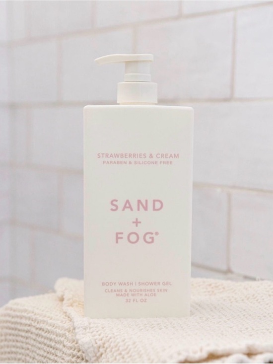 Sand + Fog Other - NWT SAND + FOG Strawberries & Cream Body Wash